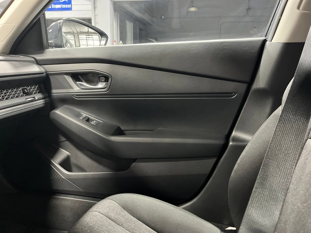 Used 2025 Honda Accord LX image 18