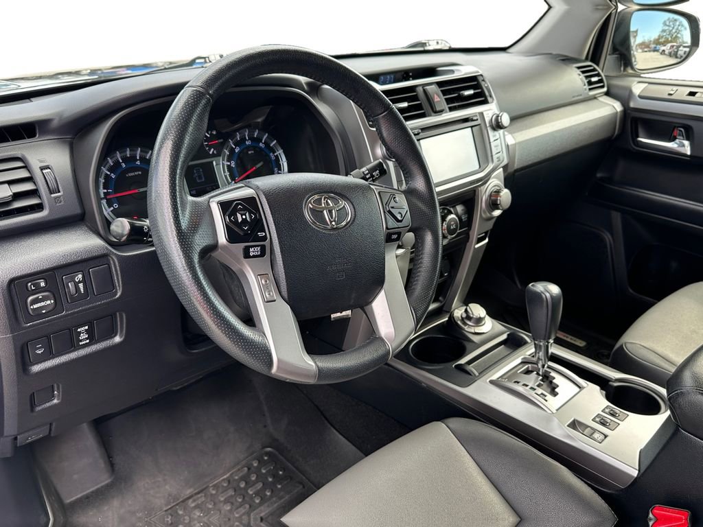 Used 2019 Toyota 4Runner SR5 Premium AWD/4WD image 13