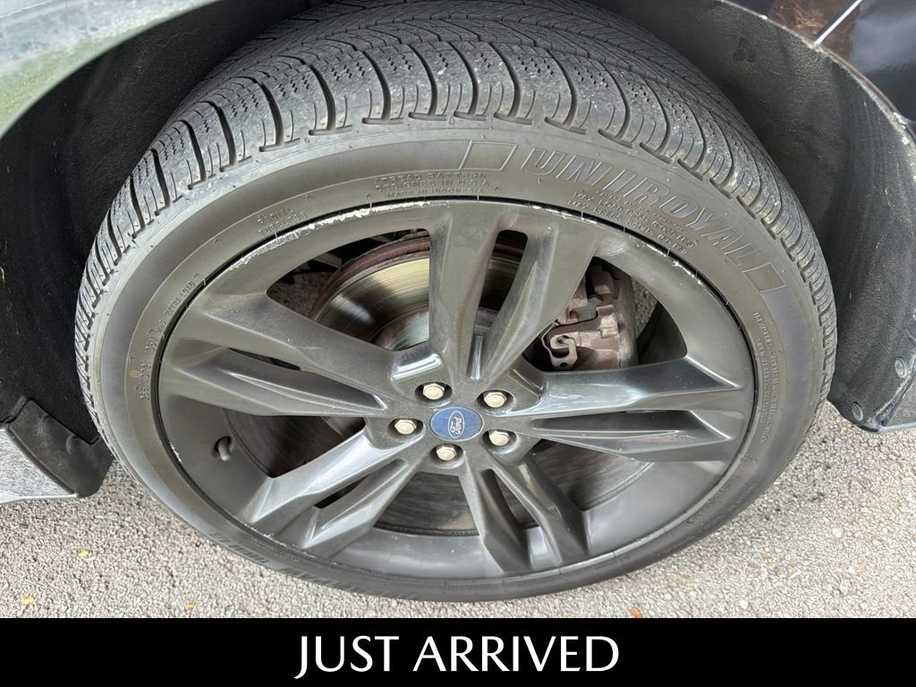 Used 2019 Ford Edge ST w/ Equipment Group 401A AWD/4WD image 9