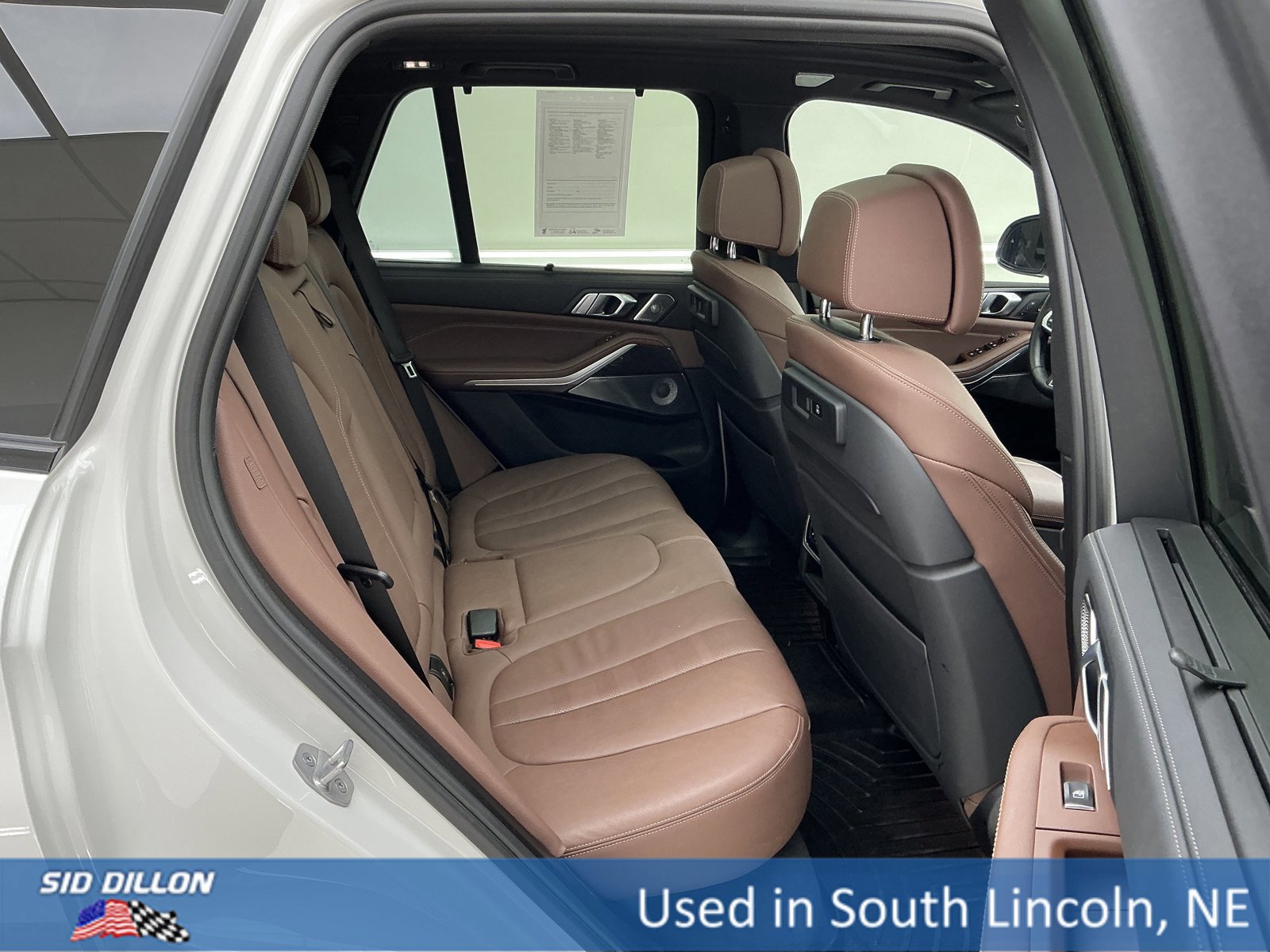 Used 2021 BMW X5 M50i w/ Executive Package image 23