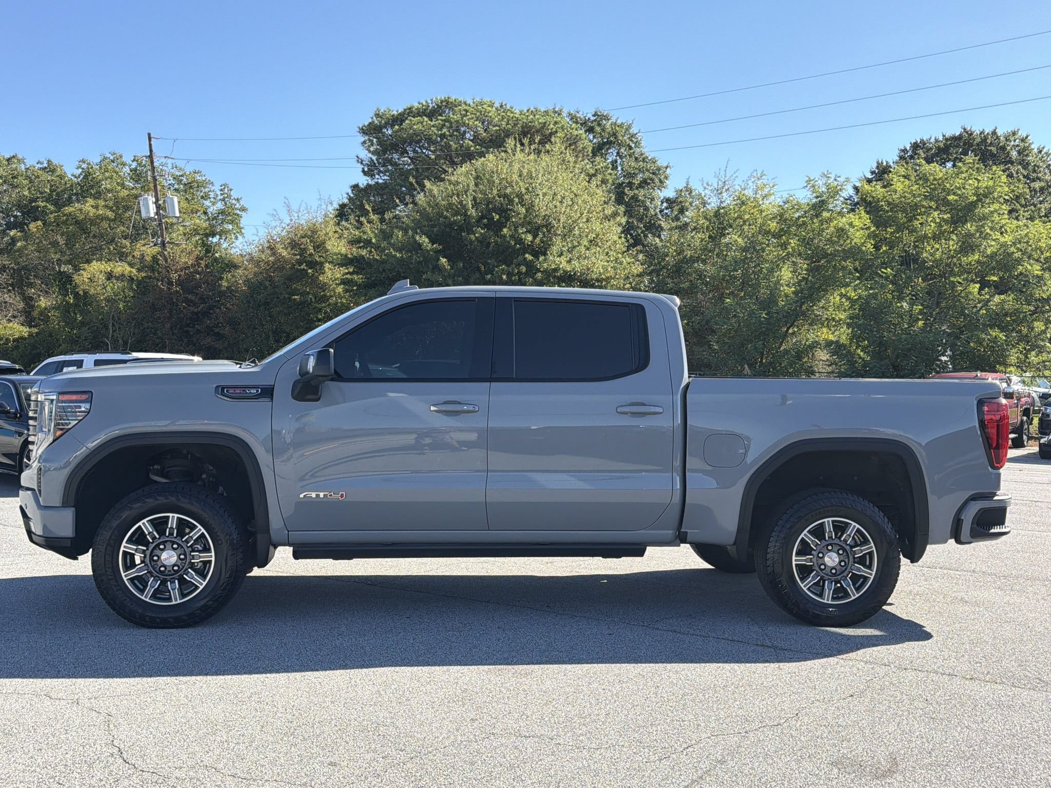 Used 2024 GMC Sierra 1500 AT4 w/ AT4 Preferred Package AWD/4WD image 19