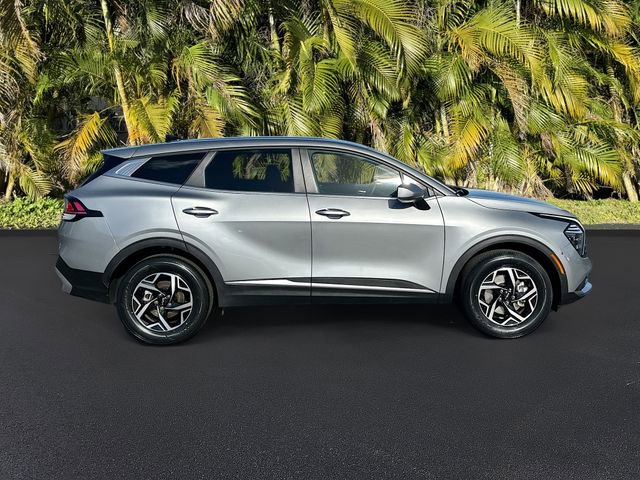 Used 2024 Kia Sportage LX image 4