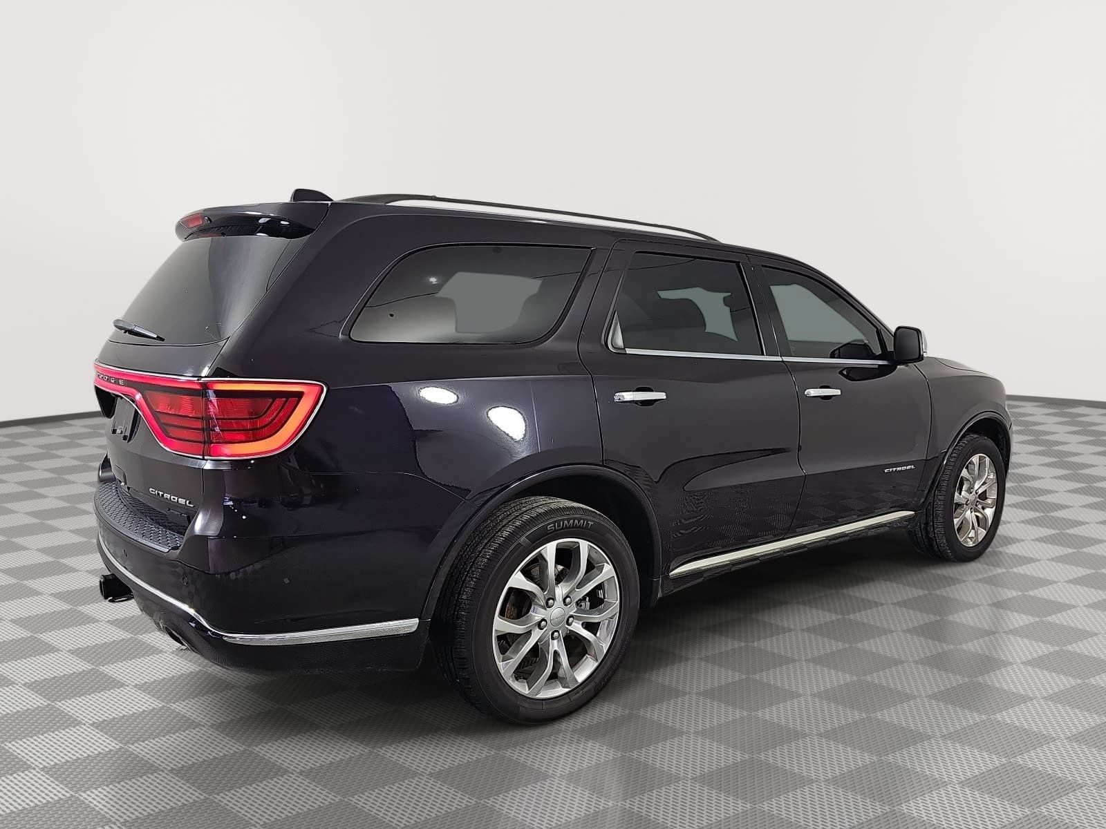 Used 2018 Dodge Durango Citadel w/ Technology Group AWD/4WD image 8