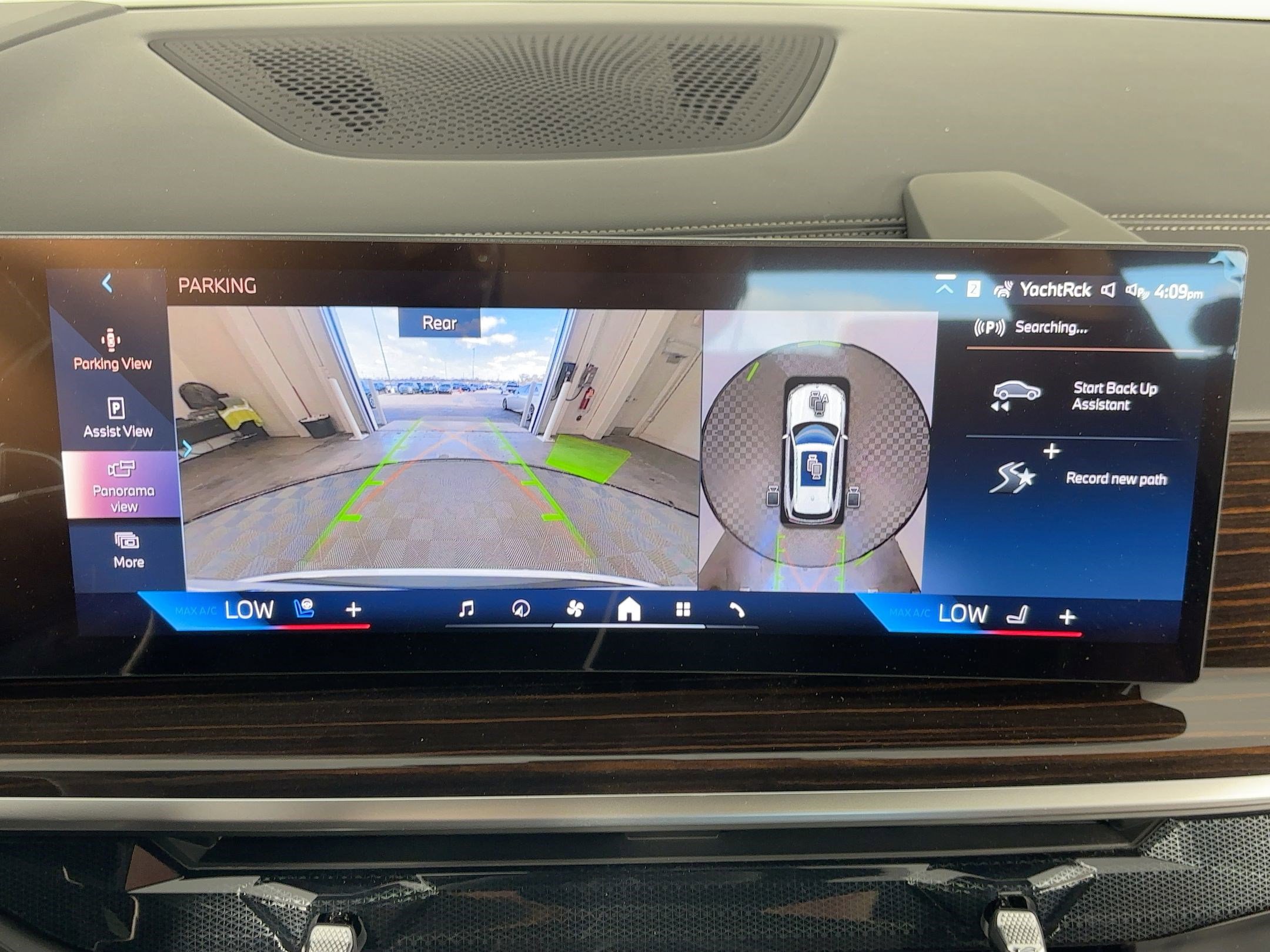 New 2026 BMW X5 sDrive40i w/ Climate Comfort Package image 27