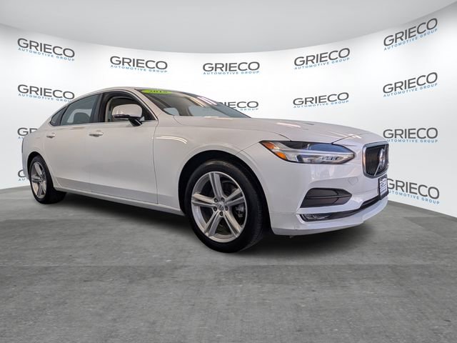 Used 2018 Volvo S90 T5 Momentum image 1