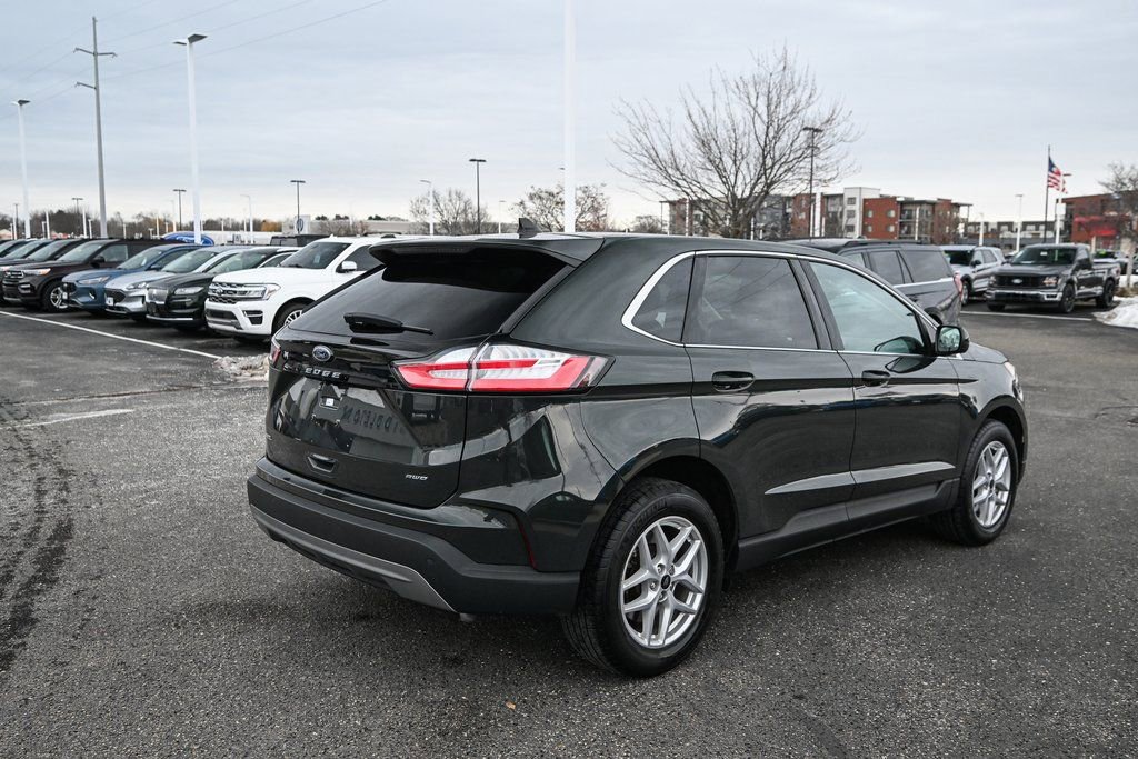 Certified 2024 Ford Edge SEL w/ Convenience Package image 5