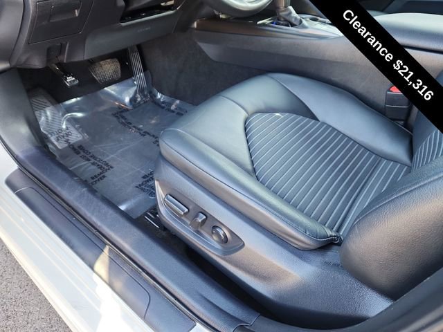 Used 2023 Toyota Camry SE image 17