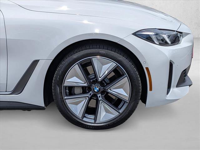 Used 2025 BMW i4 xDrive40i w/ Premium Package AWD/4WD image 25