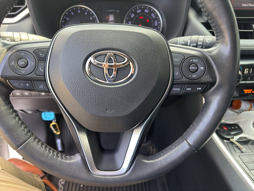 Certified 2019 Toyota RAV4 XLE w/ Convenience Package AWD/4WD image 11