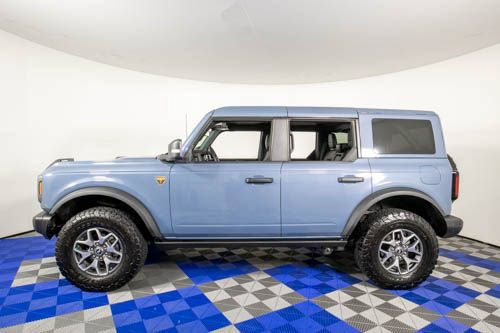 Used 2025 Ford Bronco Badlands AWD/4WD image 4