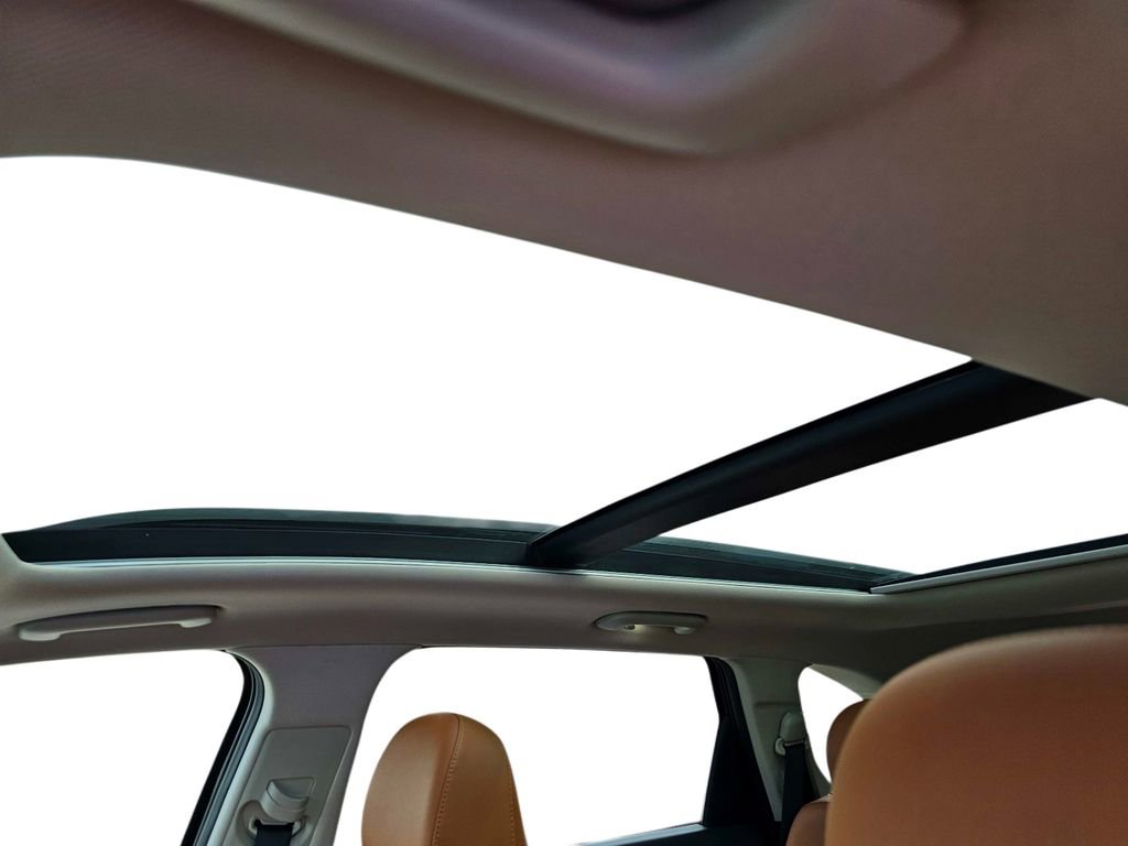 Certified 2022 Kia Sorento SX Prestige w/ Rust Color Package image 19