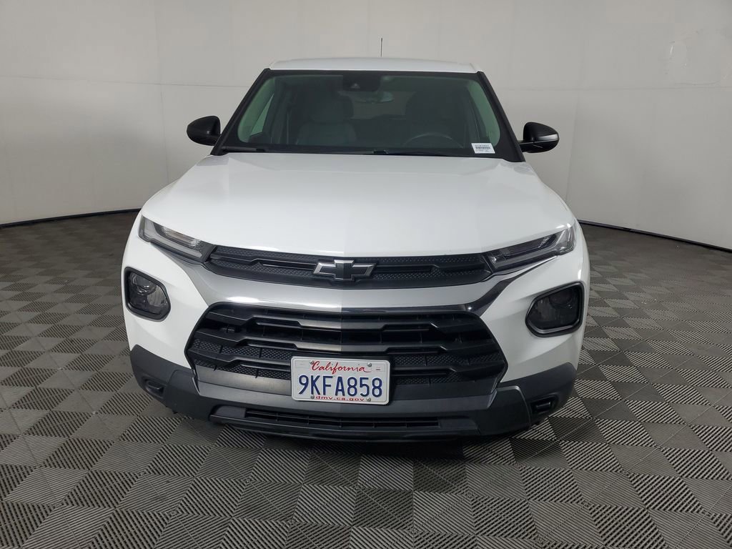 Used 2023 Chevrolet TrailBlazer LS w/ LPO, Blackout Package FWD image 9