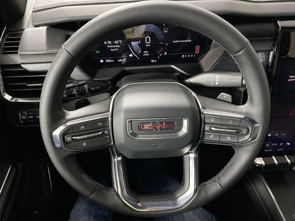 Used 2025 GMC Acadia Elevation w/ Elevation Premium Package image 14