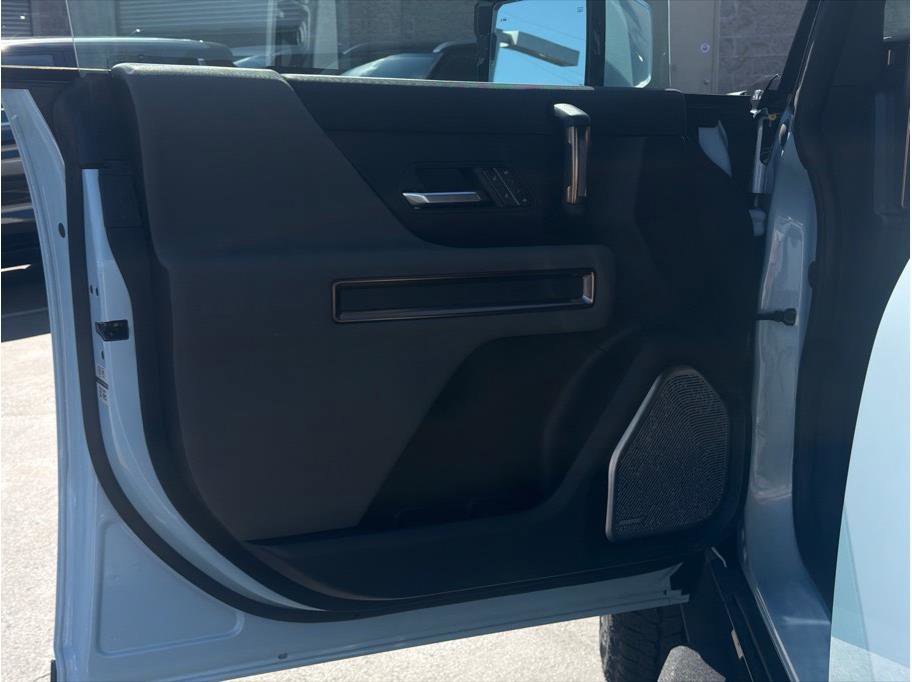 Used 2025 GMC Hummer EV 2X image 9