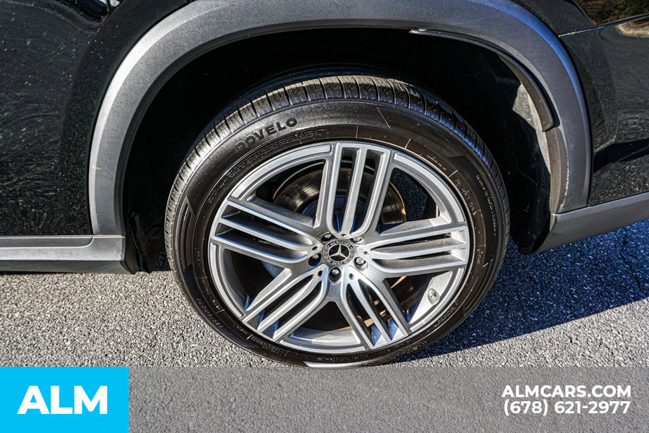 Used 2025 Mercedes-Benz GLS 450 4MATIC image 16