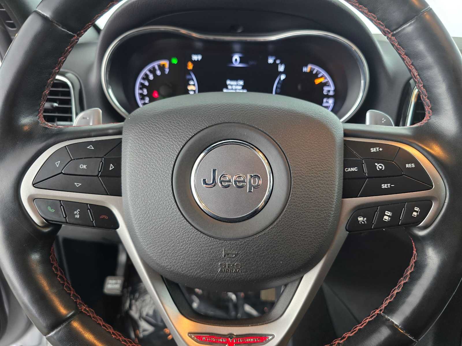 Used 2020 Jeep Grand Cherokee Trailhawk w/ Premium Lighting Group AWD/4WD image 24