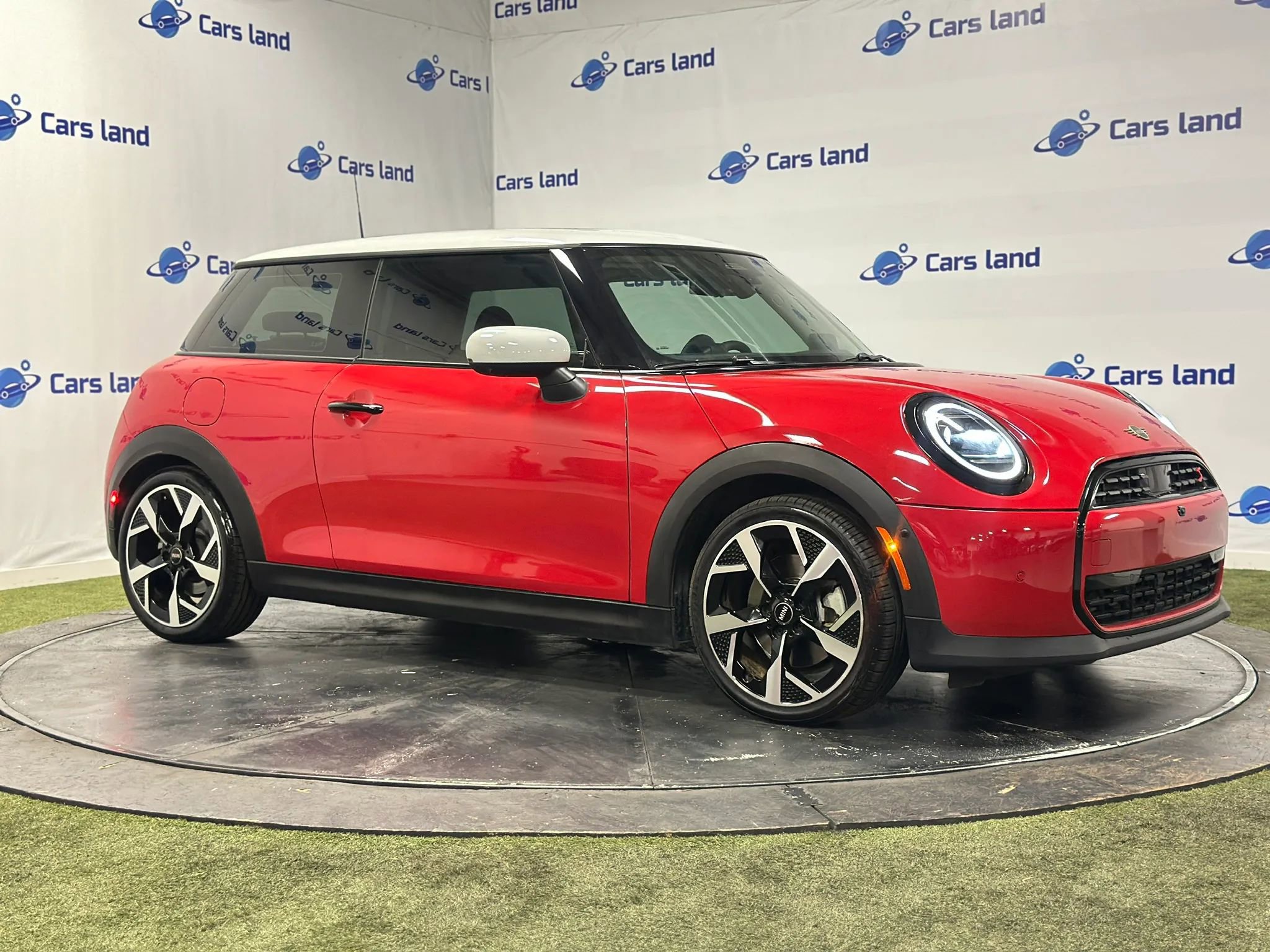 Used 2025 MINI Cooper S FWD image 2