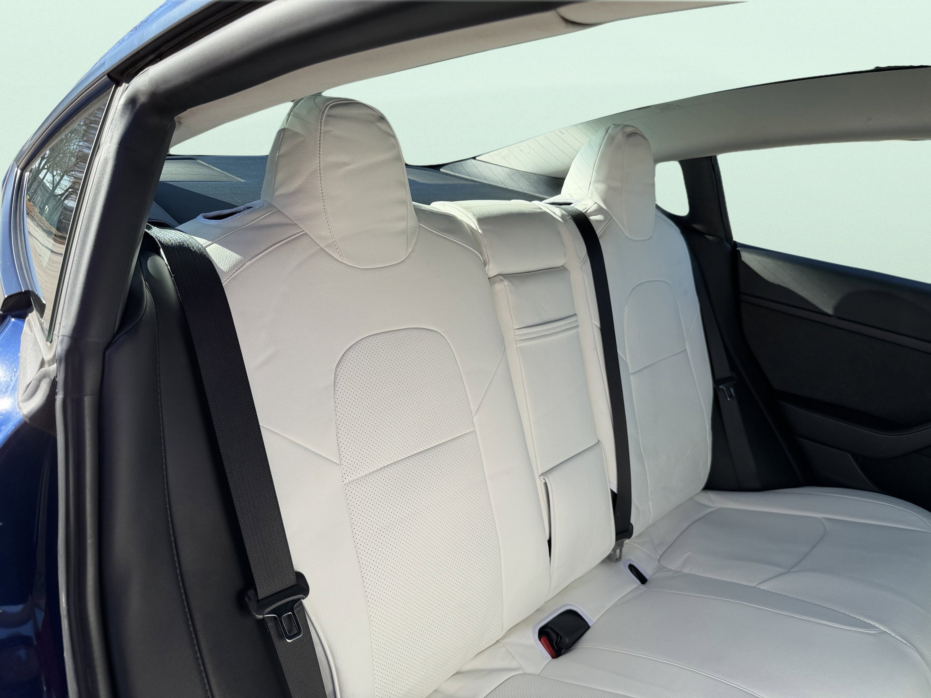 Used 2022 Tesla Model 3 Standard Range image 23