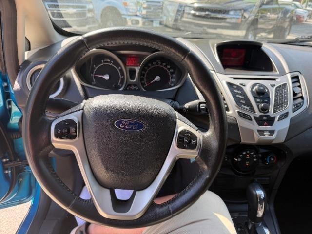 Used 2013 Ford Fiesta SE FWD image 17