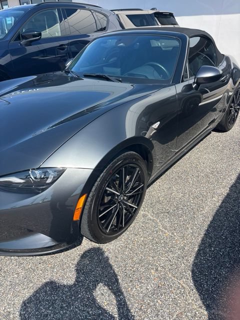 Used 2024 MAZDA MX-5 Miata Grand Touring w/ Weather Package RWD image 4