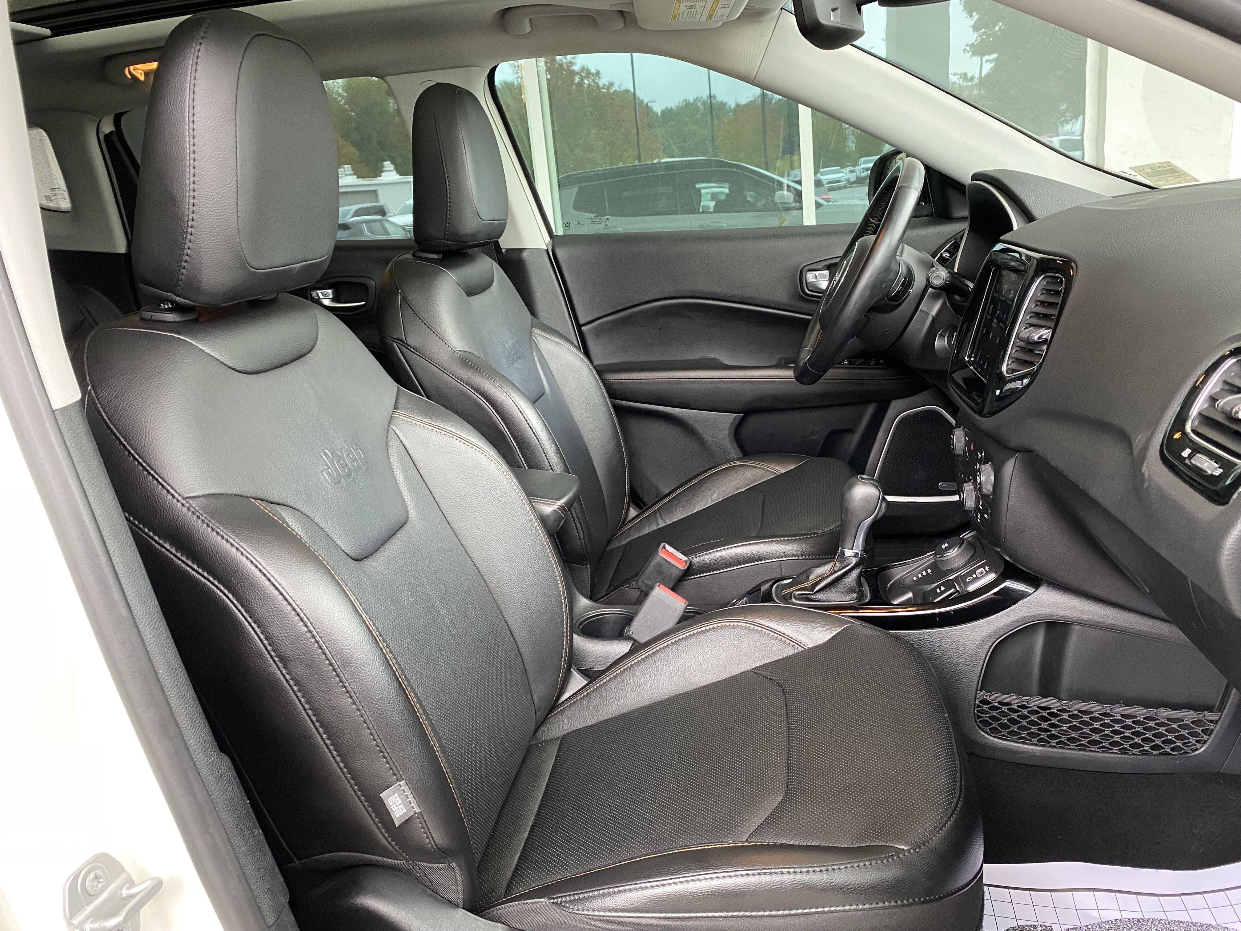 Used 2021 Jeep Compass Limited w/ Sun and Sound Group image 34