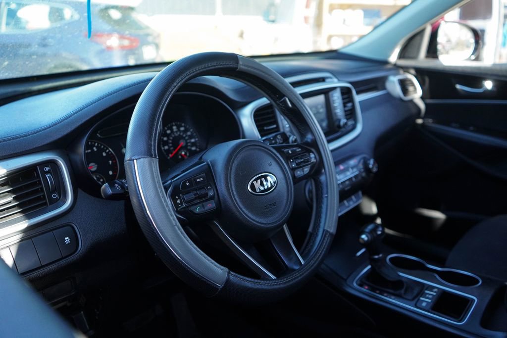 Used 2018 Kia Sorento LX image 7