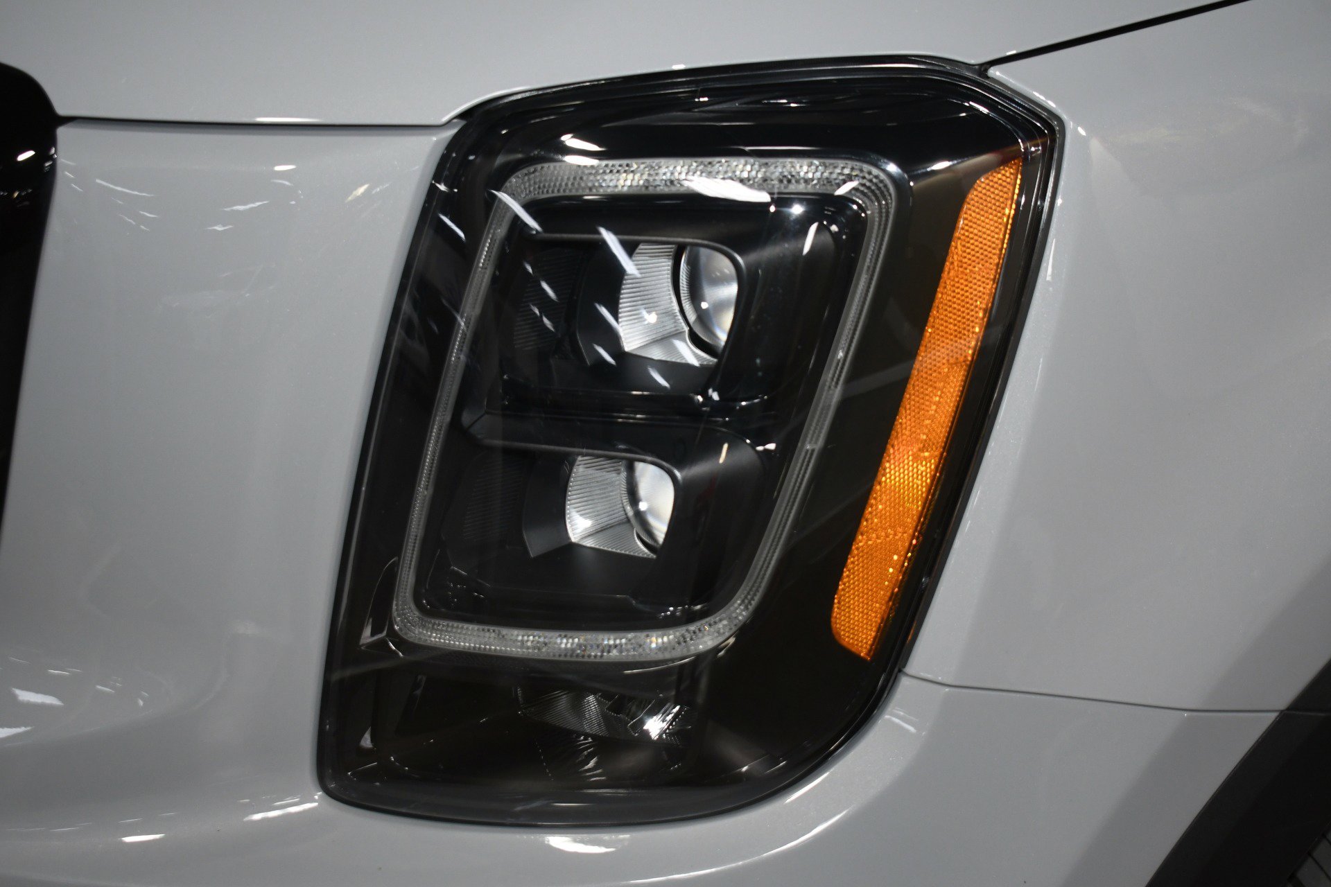 Used 2022 Kia Telluride SX w/ SX Prestige Package image 57