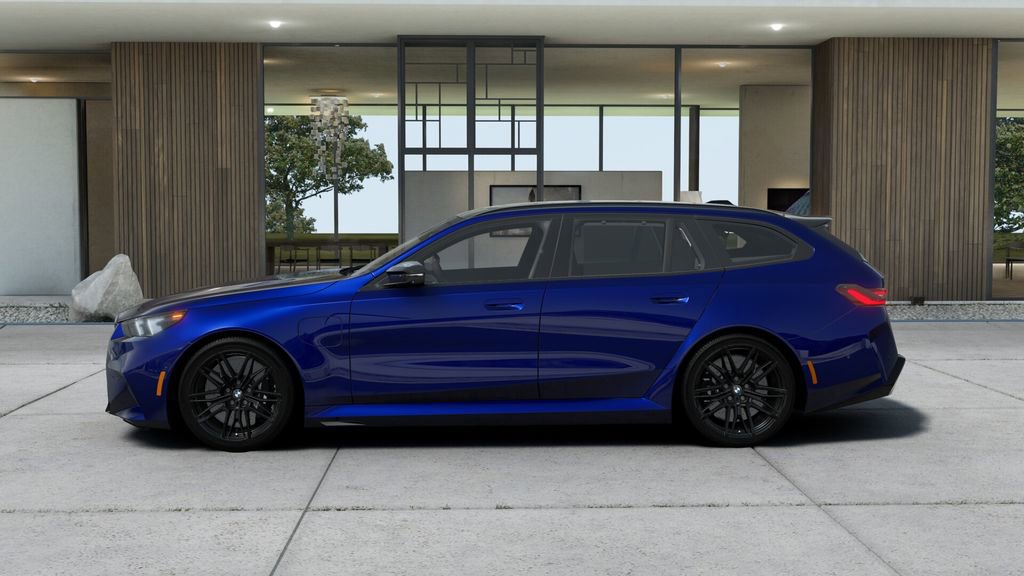 New 2026 BMW M5 Touring image 4