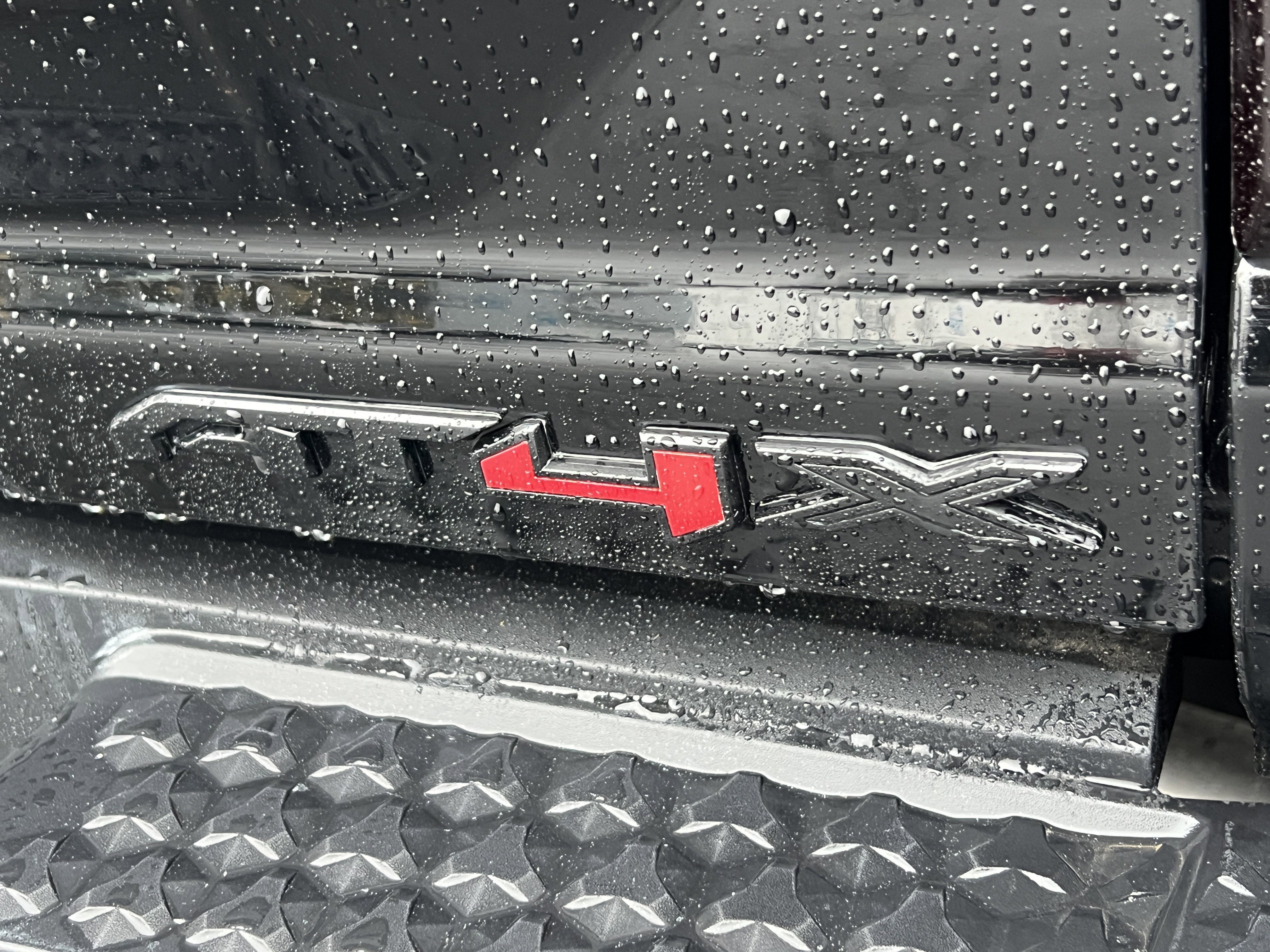 Used 2024 GMC Canyon AT4X image 9