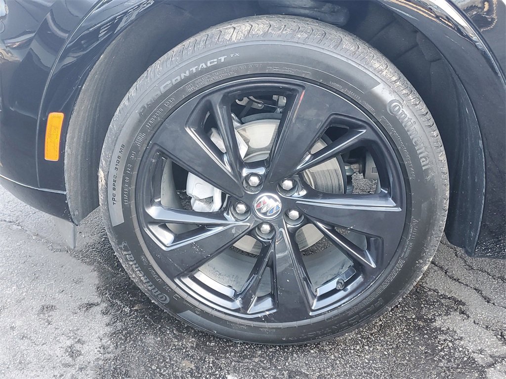 Used 2023 Buick Envision Essence w/ Sport Touring Package image 6