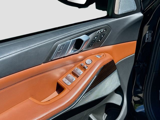 Used 2021 BMW X7 M50i w/ Executive Package AWD/4WD image 25