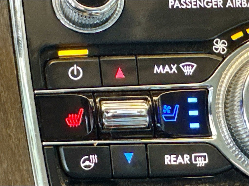 Used 2020 Lincoln Continental Reserve image 21