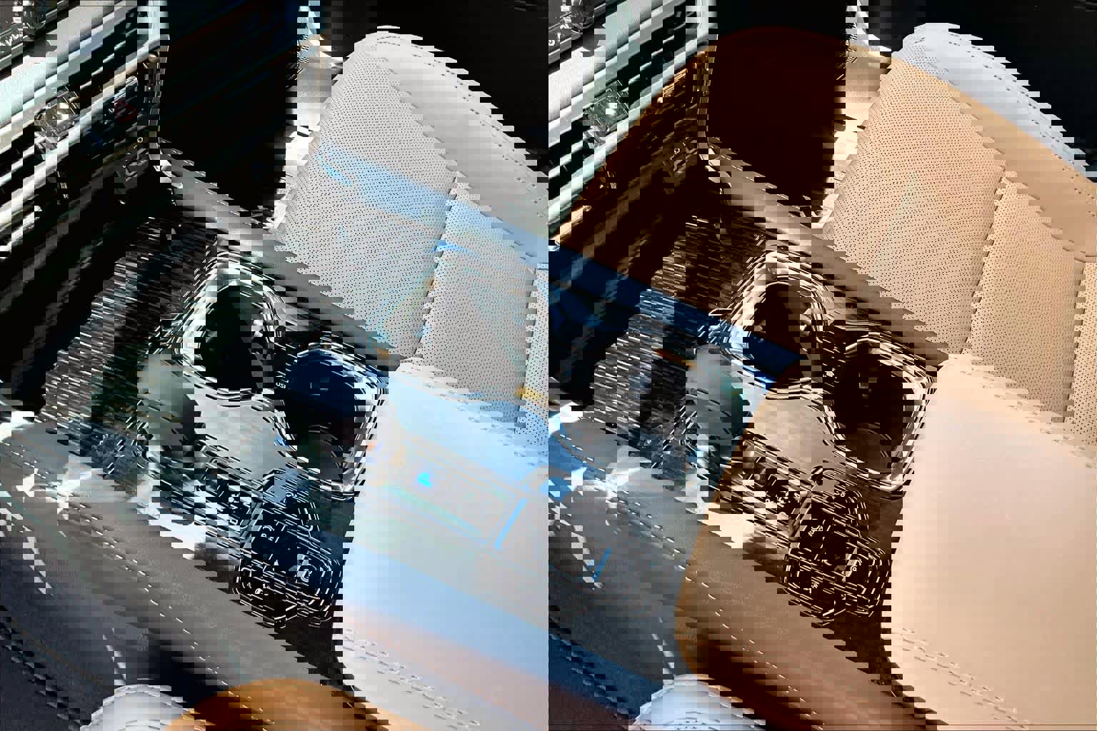 Used 2025 Lexus RX 350 FWD w/ Technology Package image 17