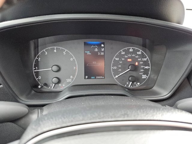 Used 2025 Toyota Corolla Cross LE image 7