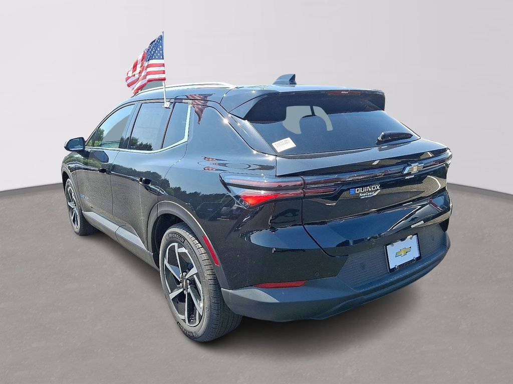 New 2026 Chevrolet Equinox EV LT FWD image 3