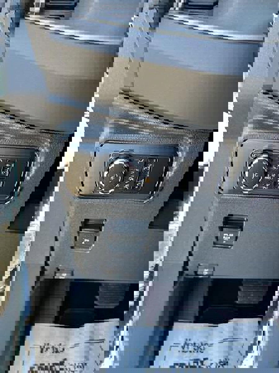 New 2025 Ford Bronco Outer Banks image 17