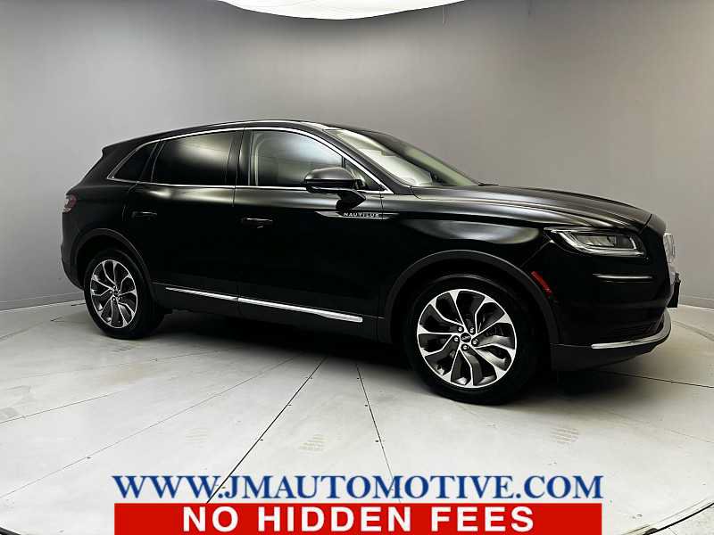 Used 2022 Lincoln Nautilus Reserve AWD/4WD image 9
