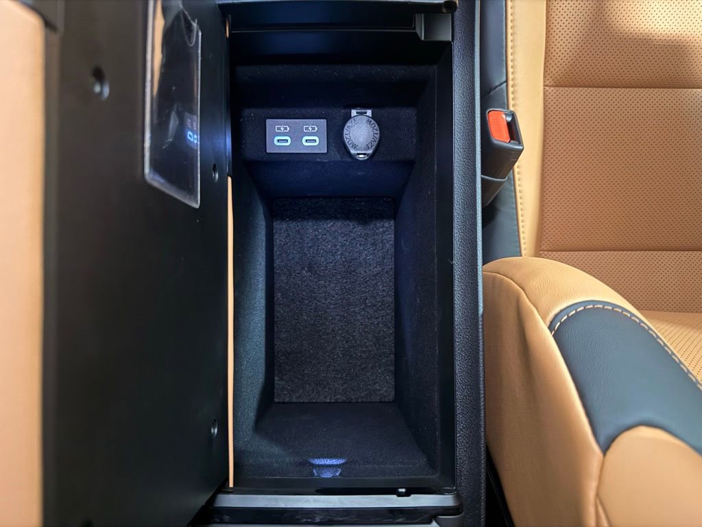 Used 2024 Lexus ES 350 w/ Premium Package image 28