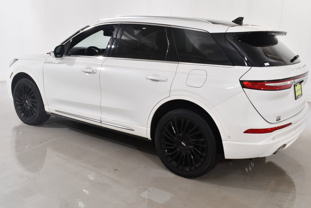 Used 2022 Lincoln Corsair Reserve w/ Equipment Group 201A image 15