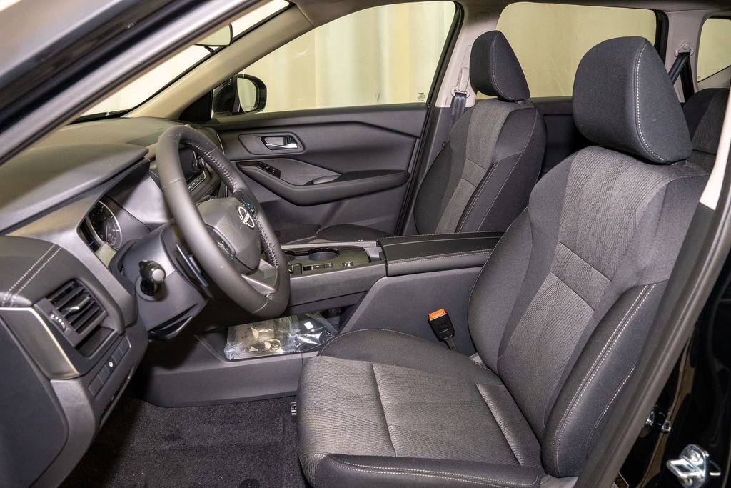 New 2026 Nissan Rogue SV image 12