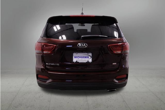 Used 2020 Kia Sorento LX image 4