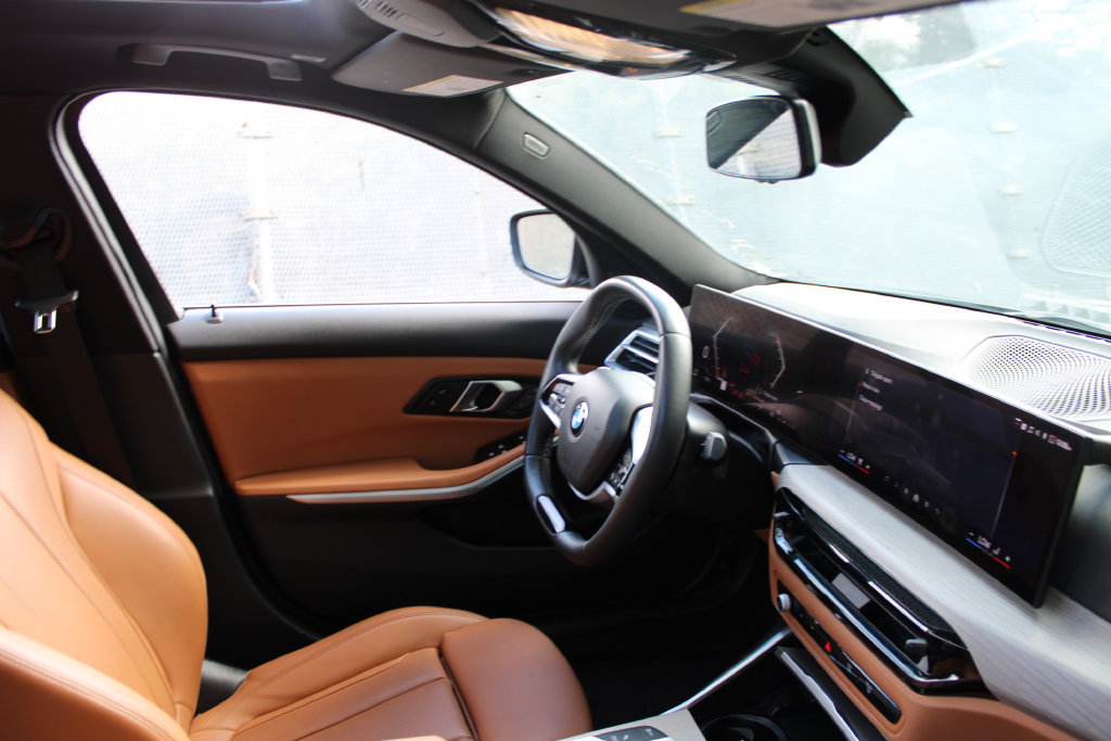 Used 2025 BMW 330i Sedan RWD image 20