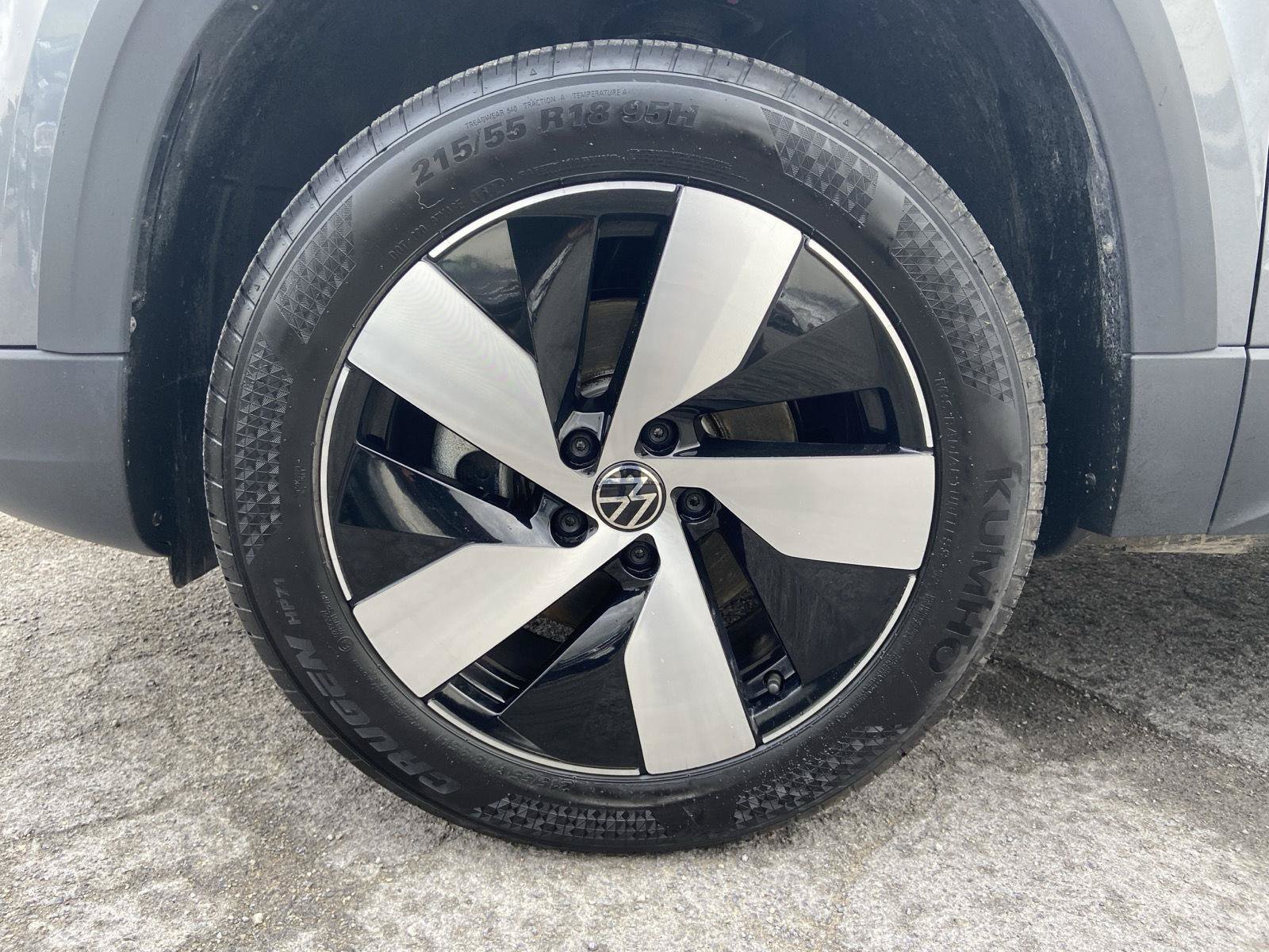 Used 2024 Volkswagen Taos S AWD/4WD image 17