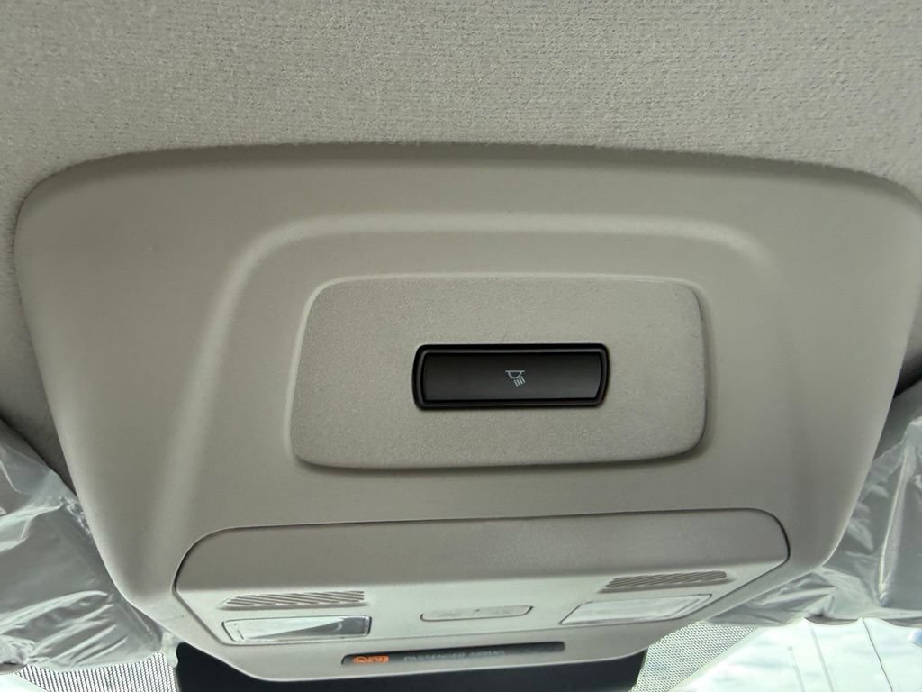 New 2026 Ford Transit 250 Low Roof w/ Load Area Protection Package RWD image 32