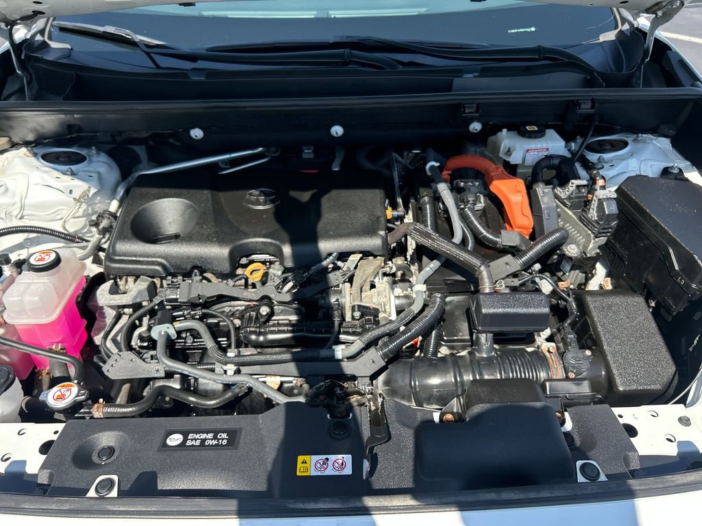 Certified 2021 Toyota RAV4 LE AWD/4WD image 26