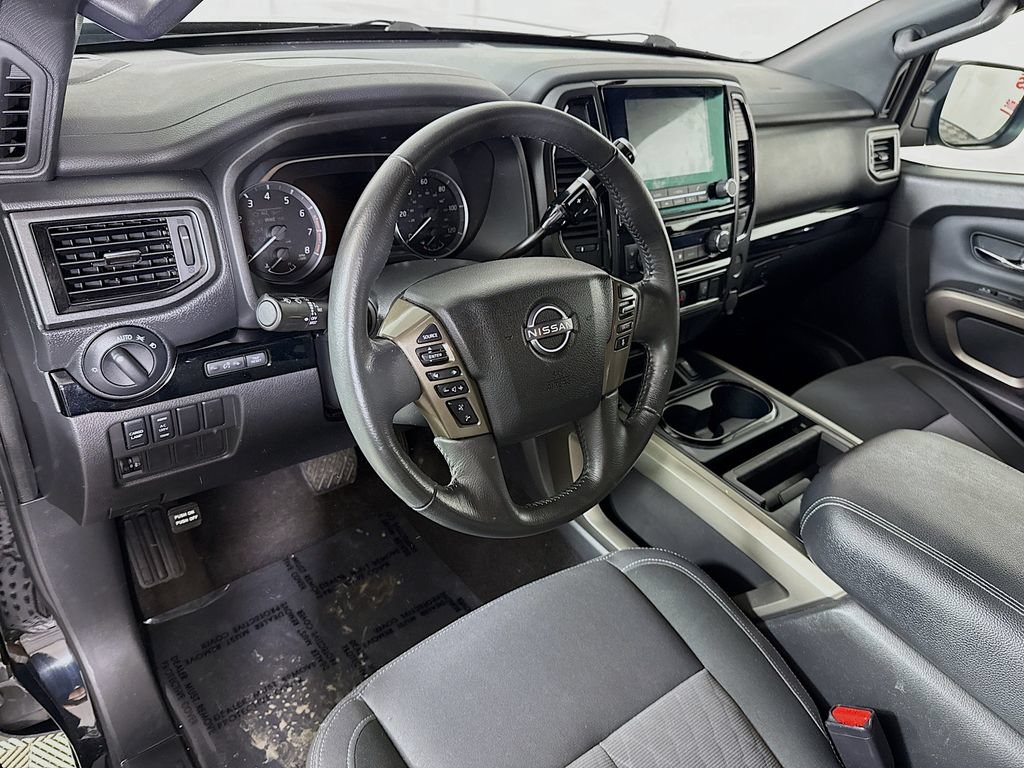 Certified 2024 Nissan Titan SV w/ SV Bronze Edition Package AWD/4WD image 18