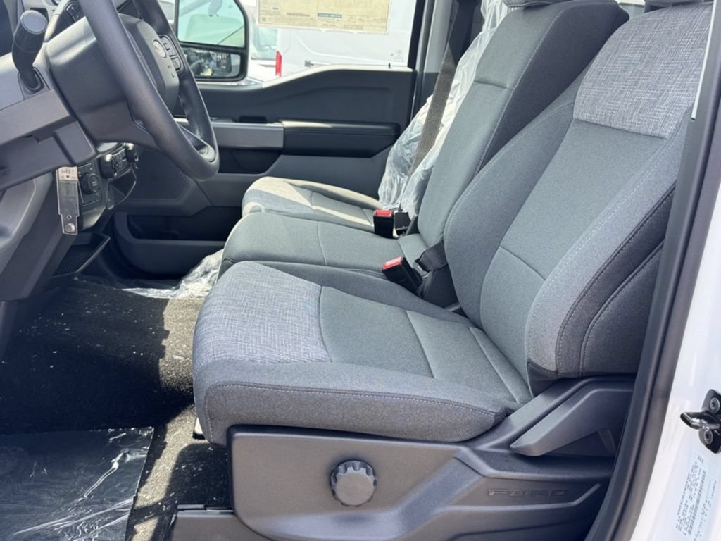 New 2024 Ford F550 4x4 Regular Cab Super Duty w/ XLT Value Package image 12