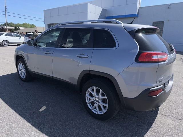 Used 2014 Jeep Cherokee Latitude AWD/4WD image 17