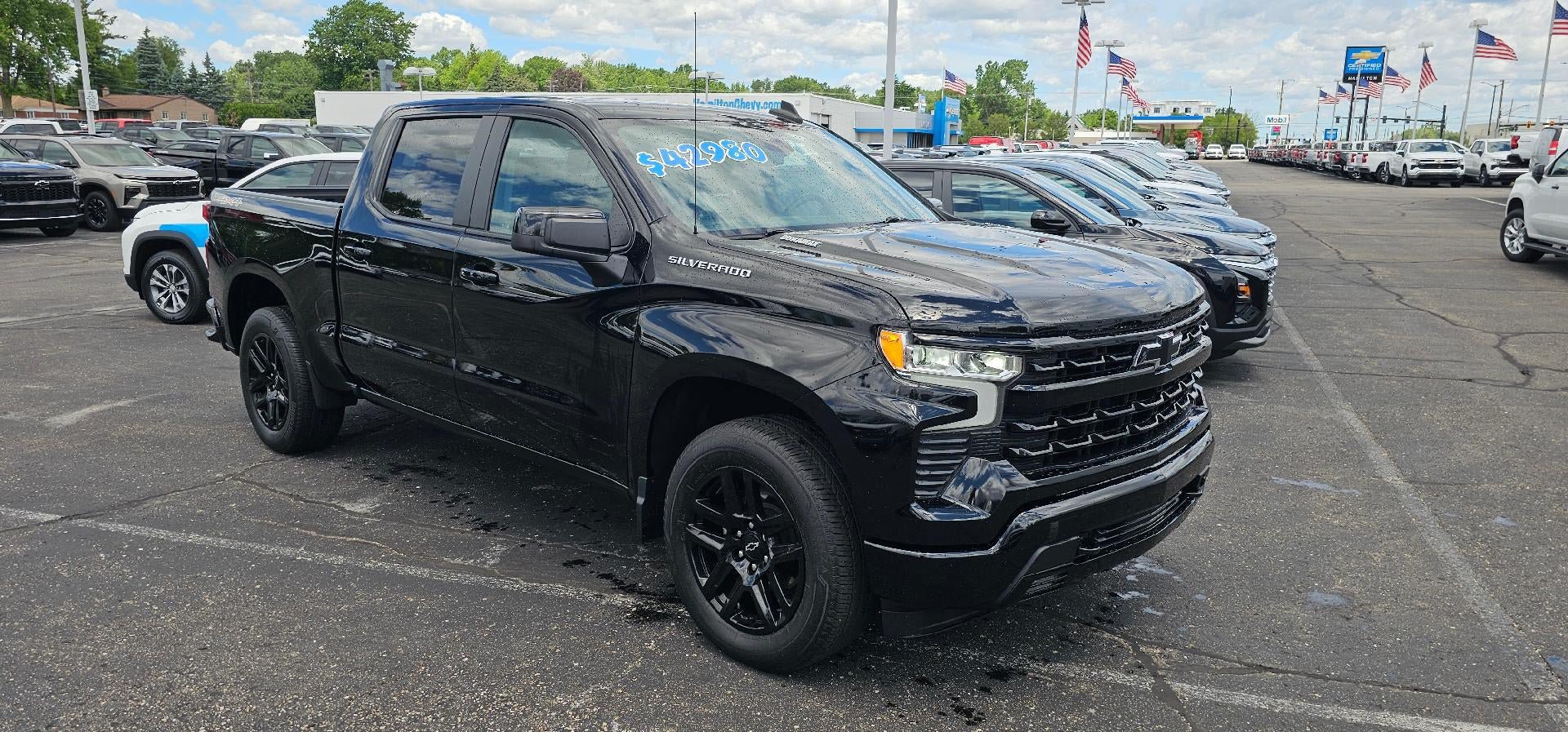 Used 2023 Chevrolet Silverado 1500 RST w/ LPO, Dark Essentials Package AWD/4WD image 1