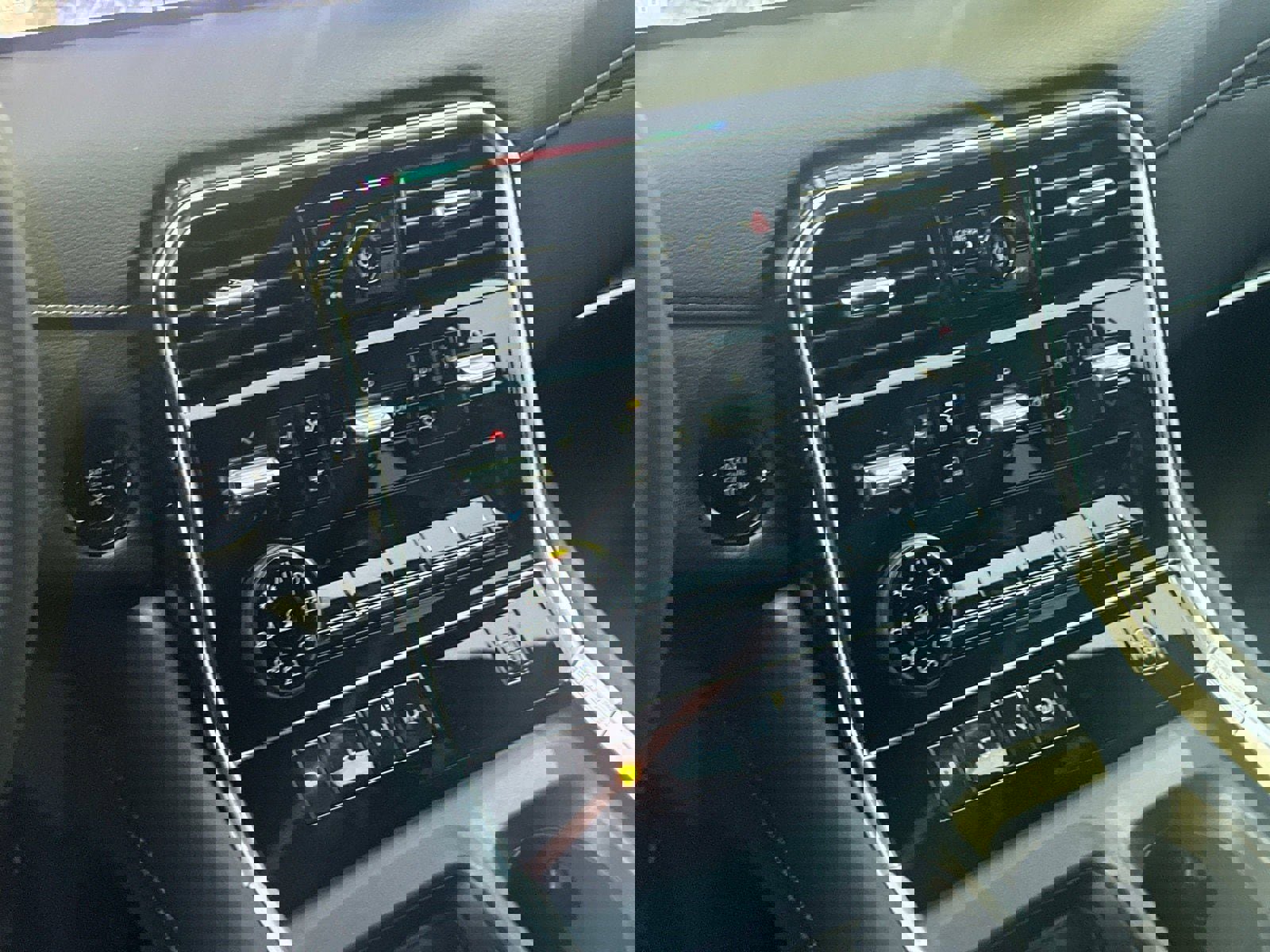 New 2026 Nissan Armada SL w/ Captain's Chari Seat Package image 31